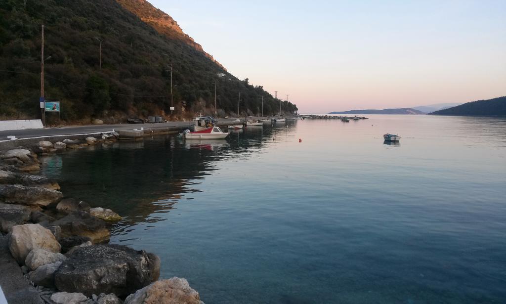 Porto Poros Lejlighed Mikros Gialos Eksteriør billede