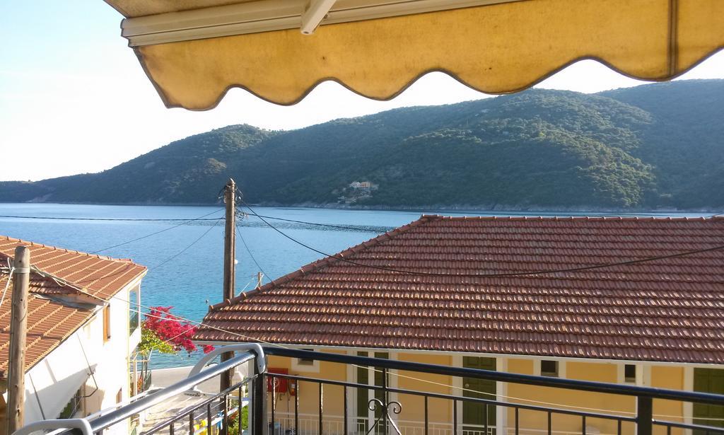 Porto Poros Lejlighed Mikros Gialos Eksteriør billede