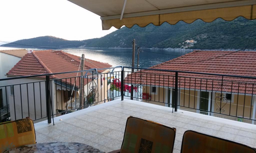 Porto Poros Lejlighed Mikros Gialos Eksteriør billede